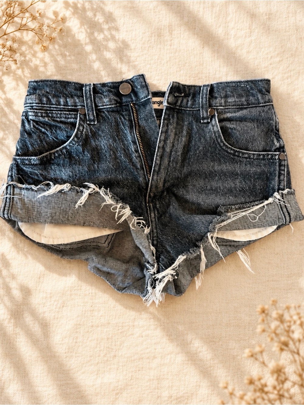 Wrangler Festival Shorts W24 Black High Rise Distressed Denim Cutoff Shorts
